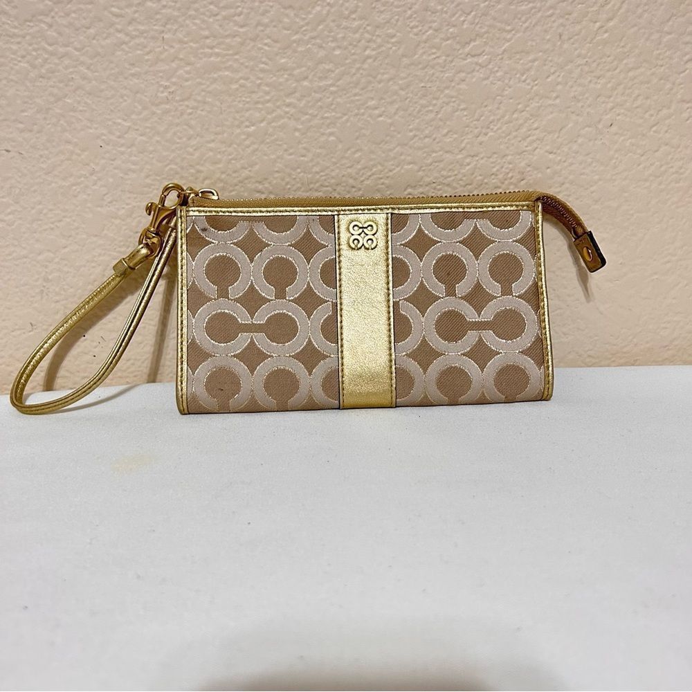 Vintage Coach wristlet pouch